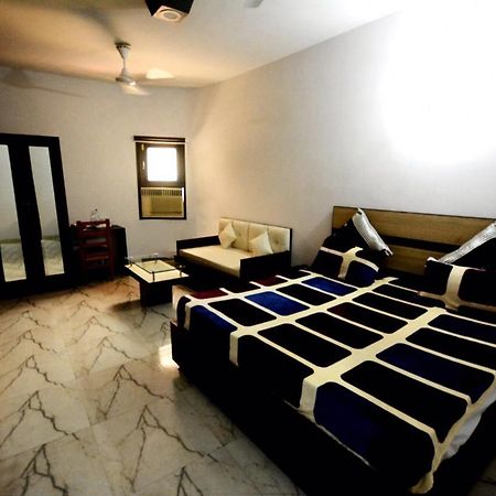 Hotel Mehra Inn Amritsar Exterior photo